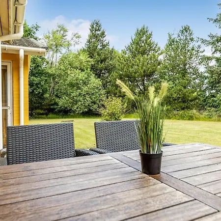 Holiday home Ahnandia - 200m From The Sea By Interhome *